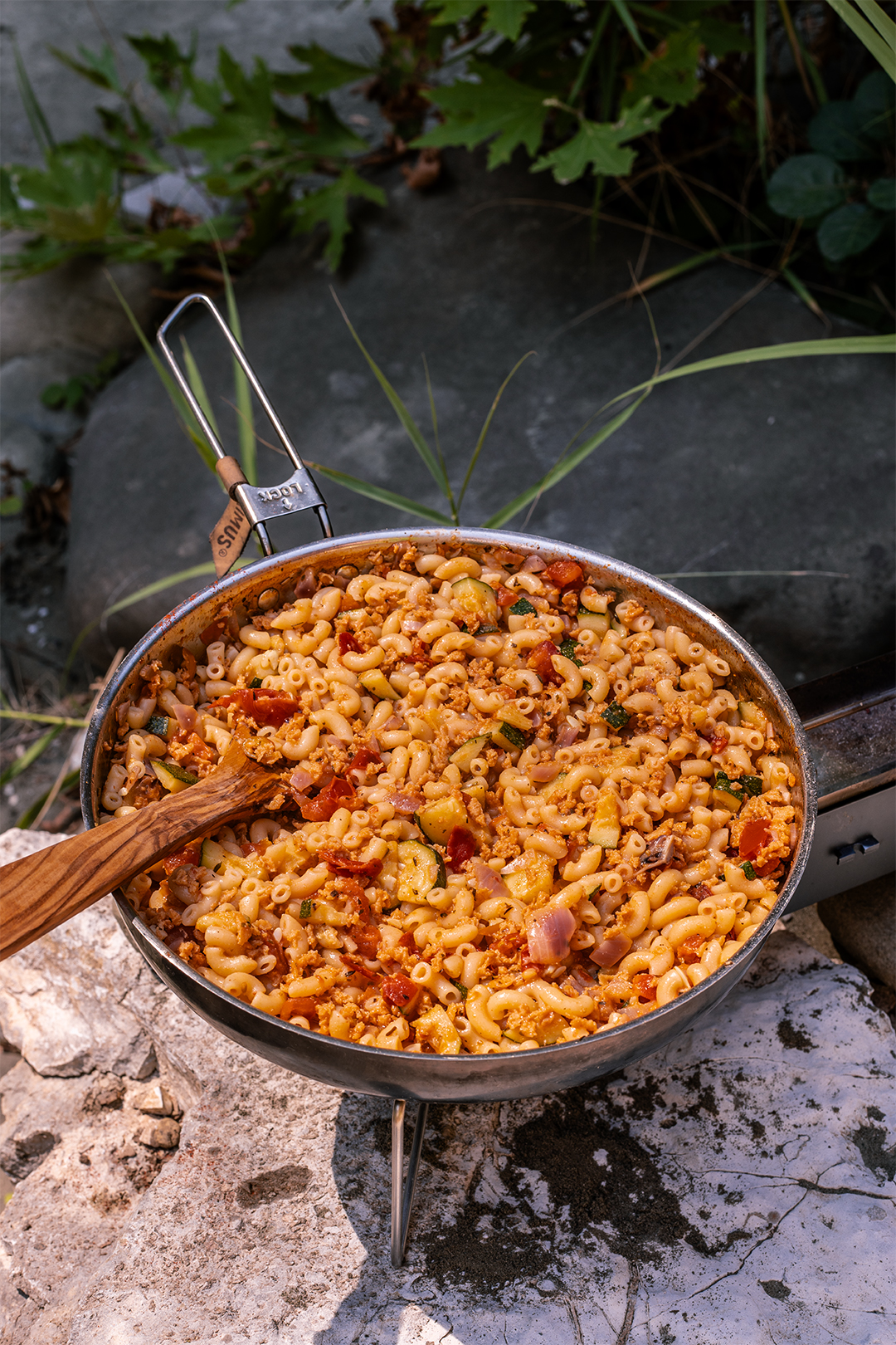 Nudelpfanne vegan camping